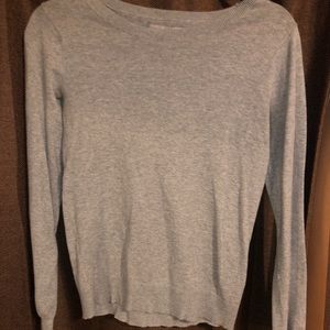 GRAY SWEATER